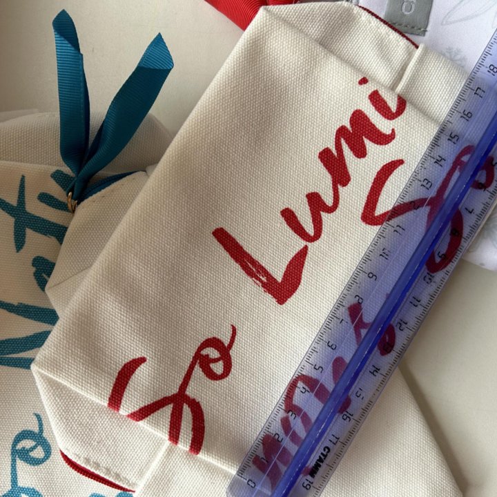 Clarins косметички