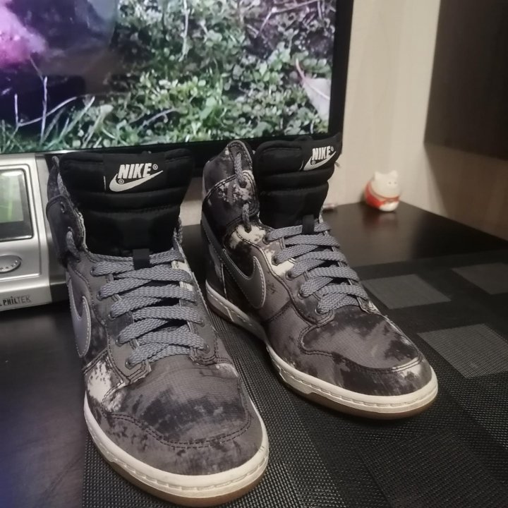 Кроссовки Nike 38,5 р