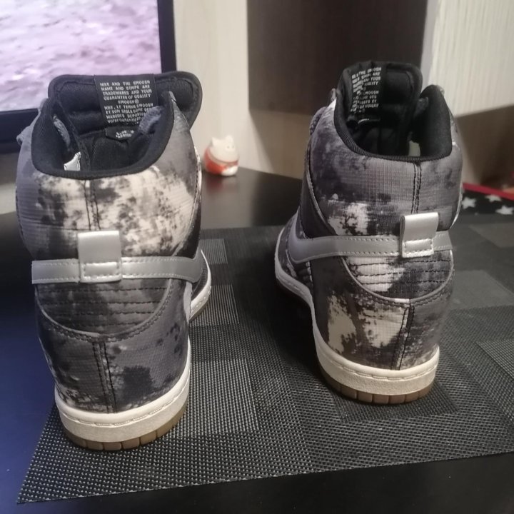 Кроссовки Nike 38,5 р