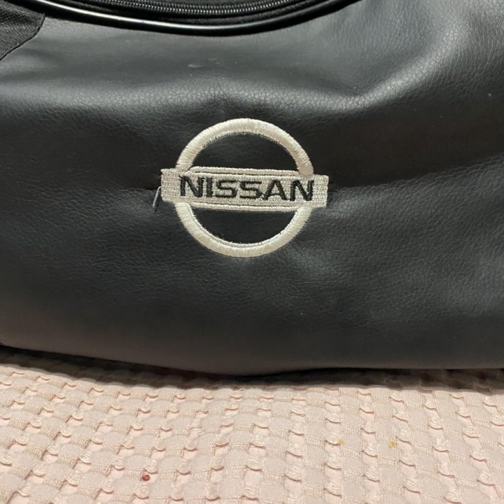 Сумка Nissan