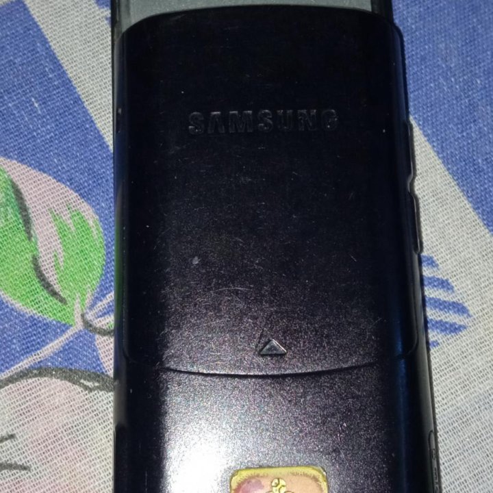 Мобильный телефон Samsung c3050