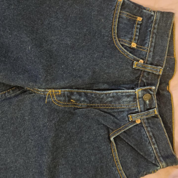 Levi's