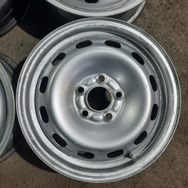 Штамповки R15 5x108 (Лот №5820)