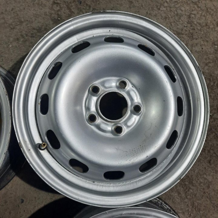 Штамповки R15 5x108 (Лот №5820)