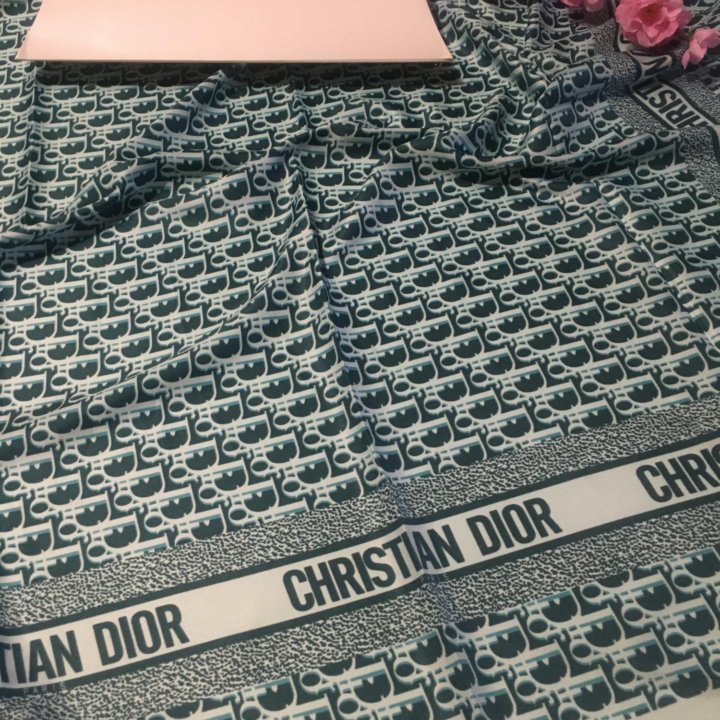 Платок Диор