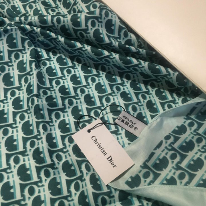 Платок Диор