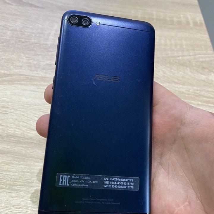 Asus ZenFone 4 Max