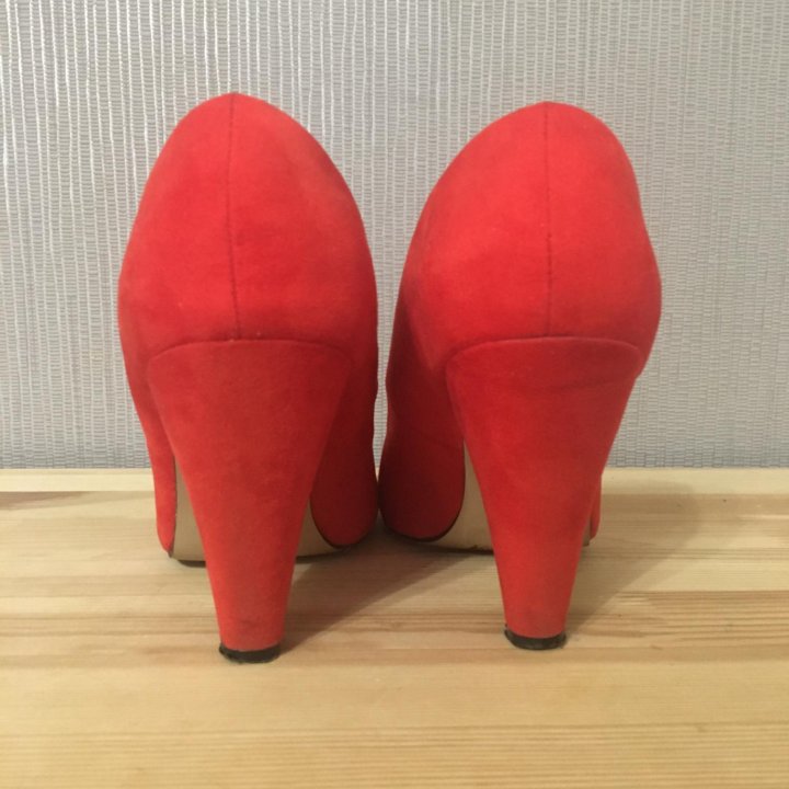 Туфли красные