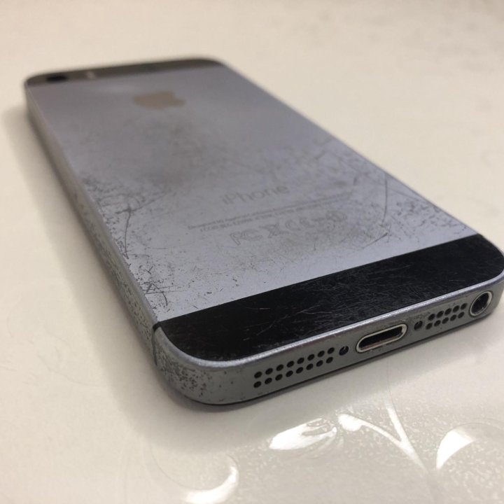Apple IPhone 5S 2/16GB Space Gray