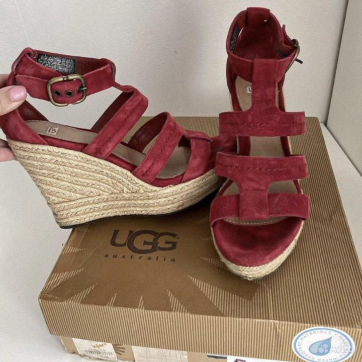 Босоножки UGG 38-38,5 оригинал