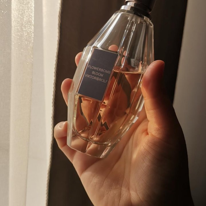 Viktor & Rolf туалетная вода Flowerbomb BLOOM