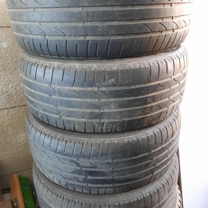 Bridgestone 235/55/17, 4шт