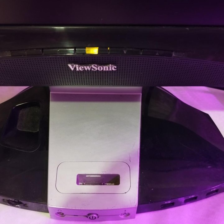 Широкоформатный монитор Viewsonic VX1935wm 19