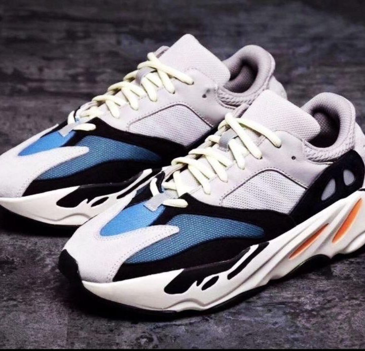 Кроссовки Adidas Yeezy Boost 700