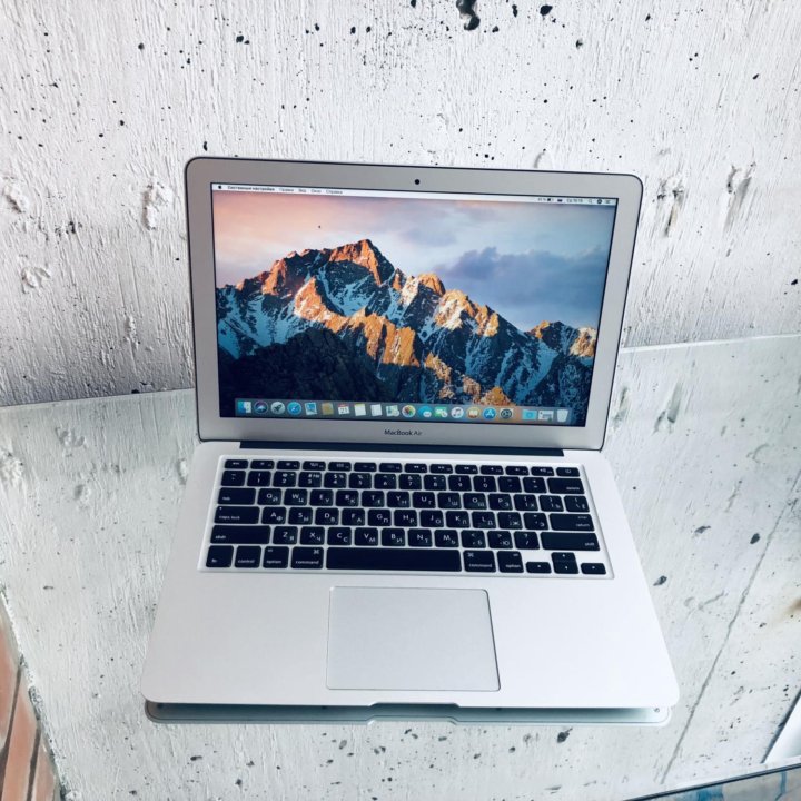 MacBook core i5 для учебы и бизнеса