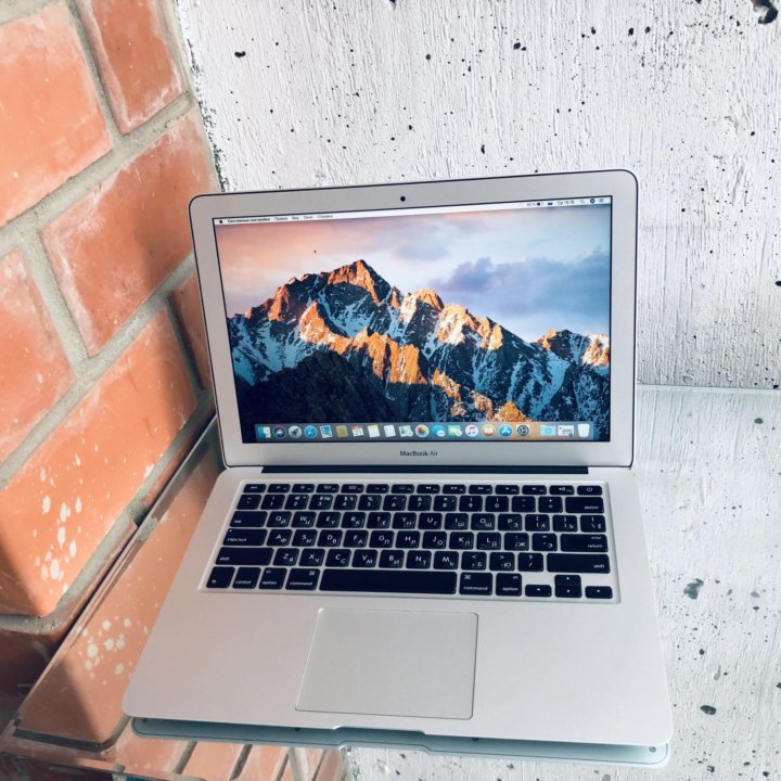 MacBook core i5 для учебы и бизнеса