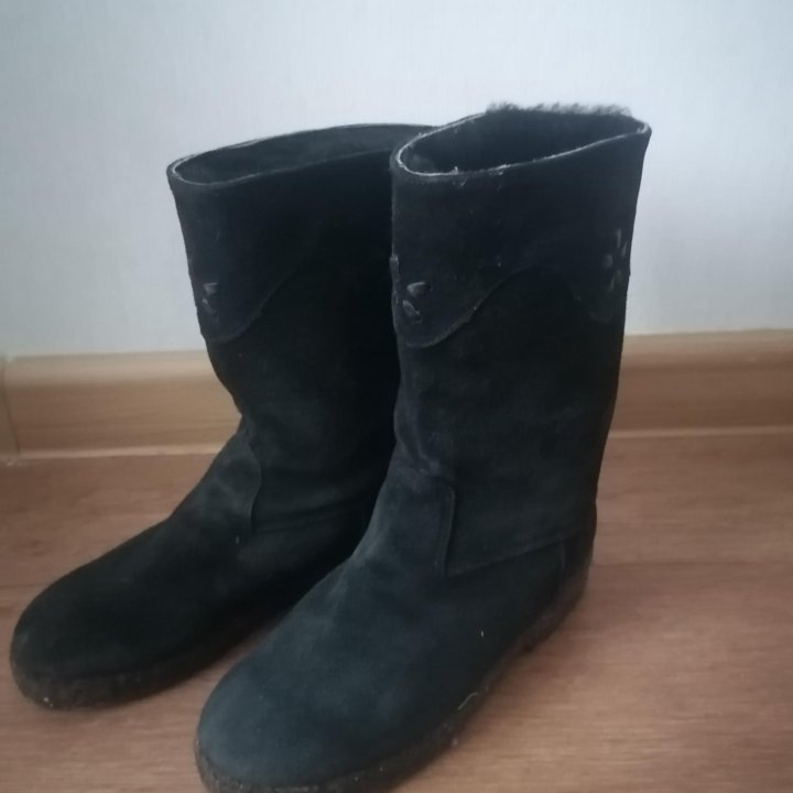 Унты (спилки)