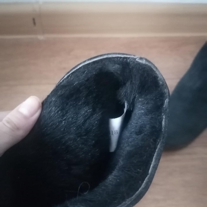 Унты (спилки)