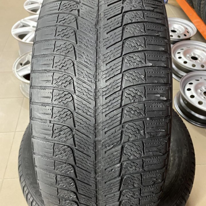 235/45 R18 Michelin X-Ice XI3