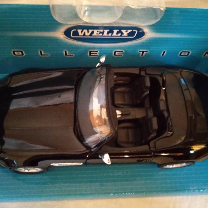 1:24 BMW Z8 Welly