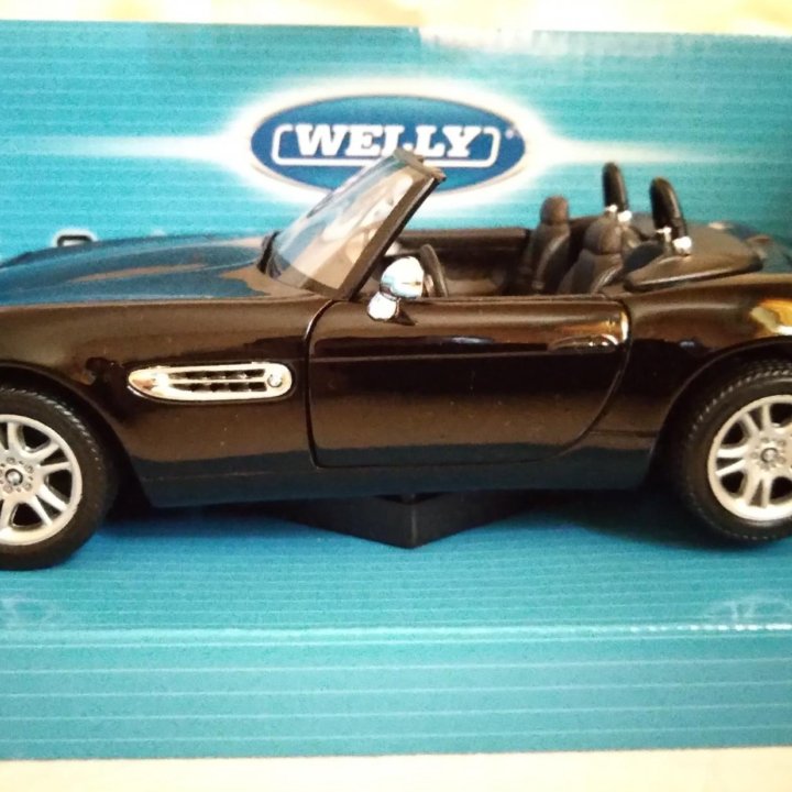 1:24 BMW Z8 Welly