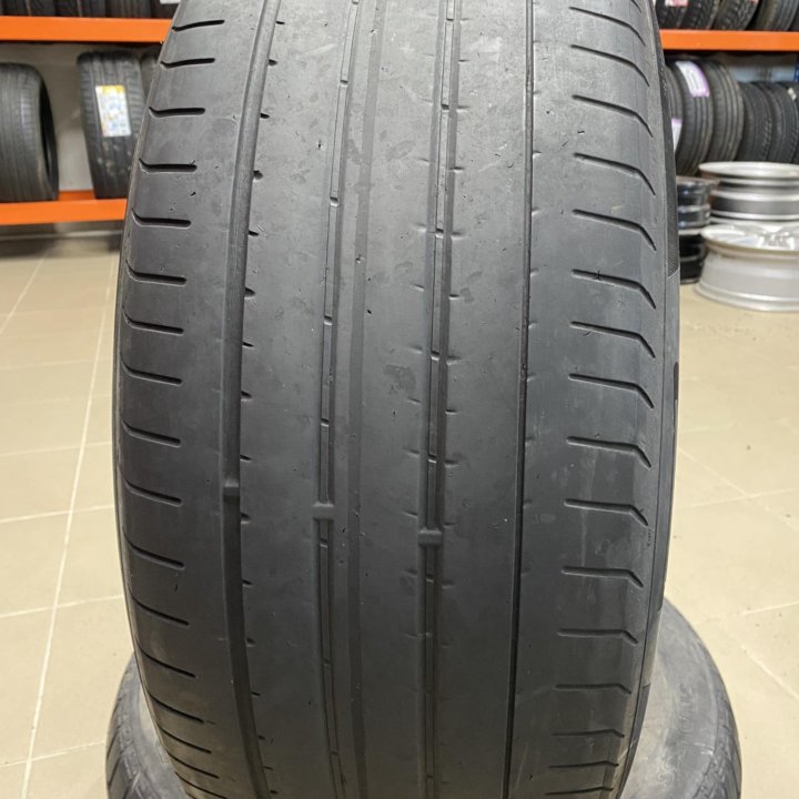 265/45 R21 Pirelli P Zero