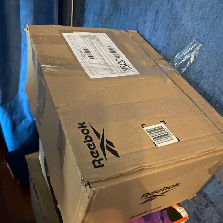 Кроссовки REEBOK