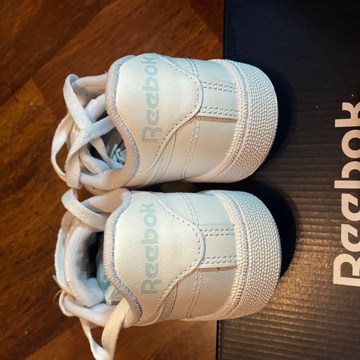 Кроссовки REEBOK