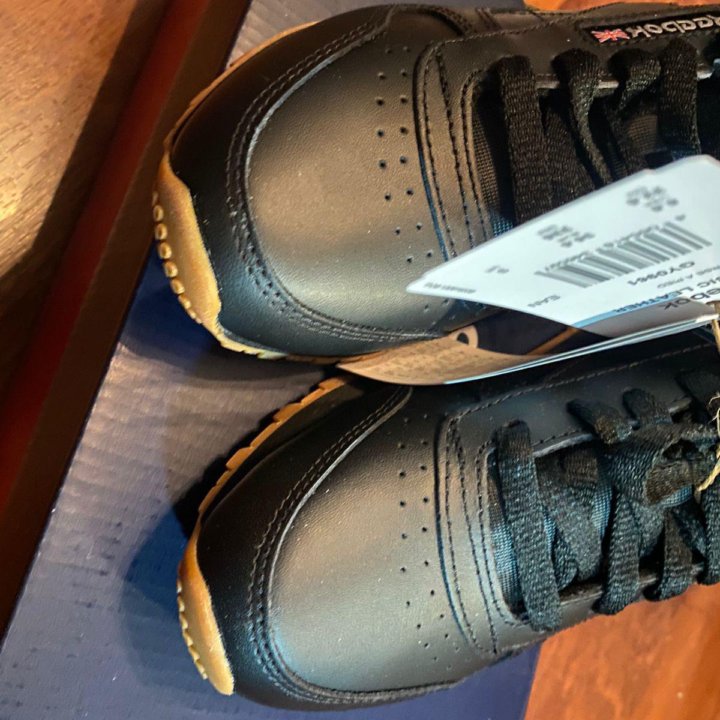 Кроссовки REEBOK