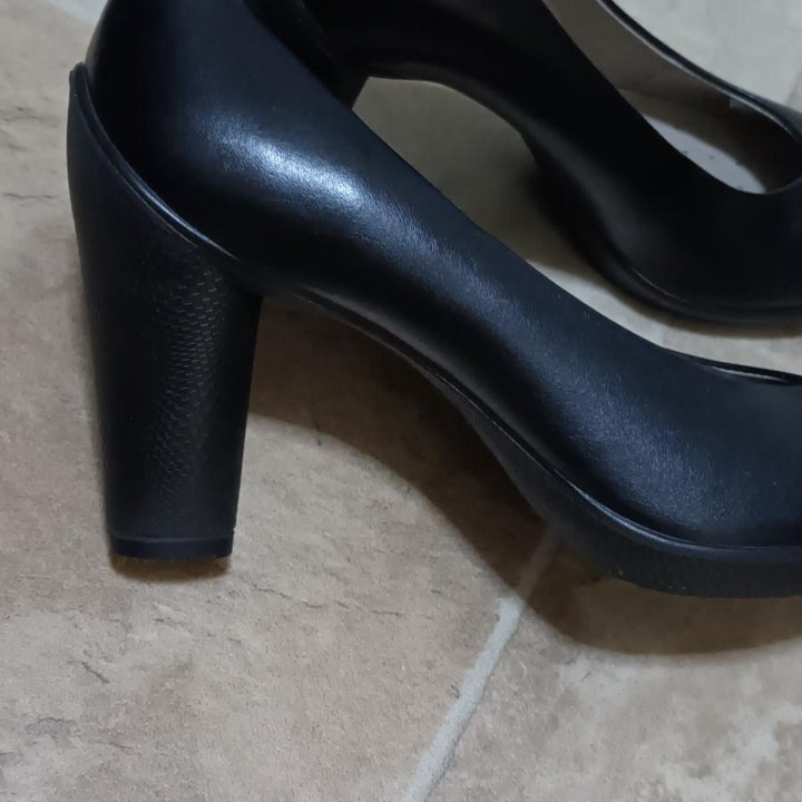 Туфли Ecco, 37p новые