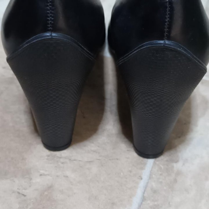 Туфли Ecco, 37p новые