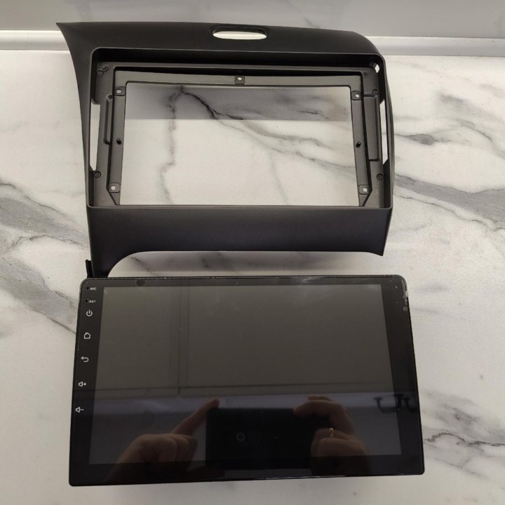 Головное устройство android