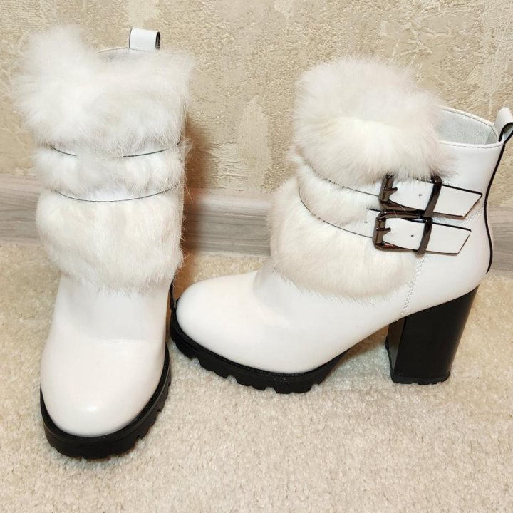 Ботинки женские