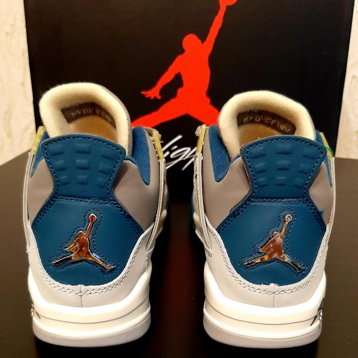 Кроссовки мужские AIR JORDAN 4 RETRO.