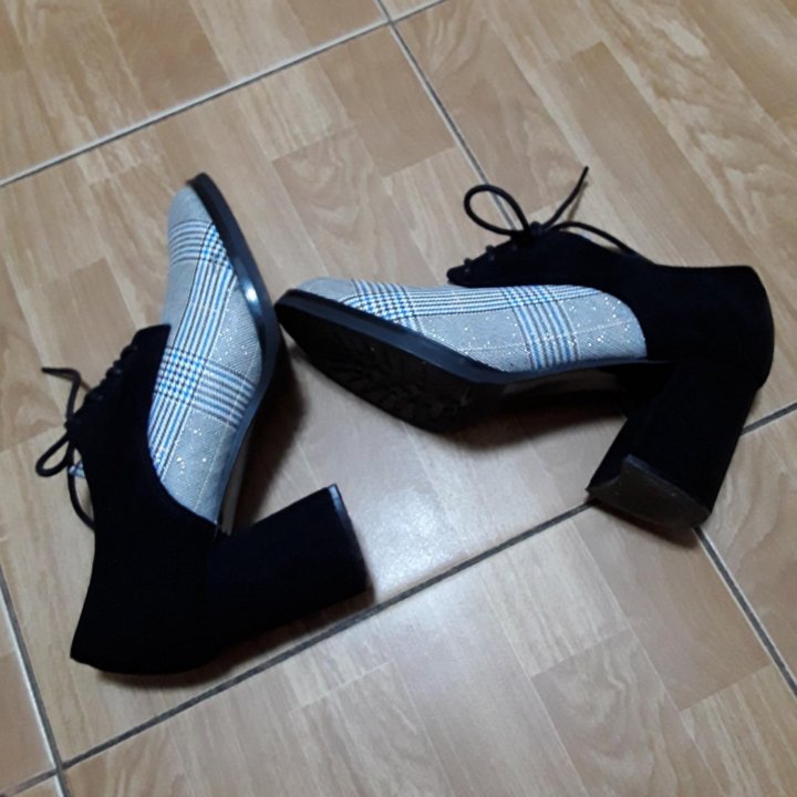 Красивые туфли REDGEM 