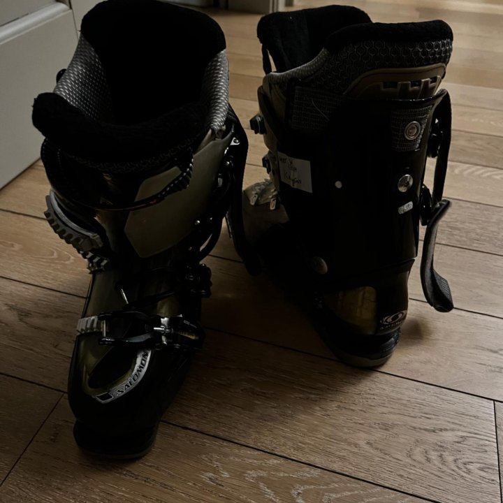 Ботинки лыжные