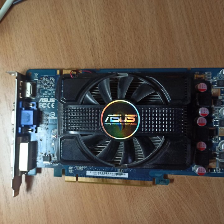 Видеокарта Asus en9600 gt 512 mb