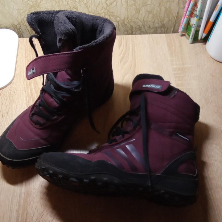 Ботинки Adidas ( зима )