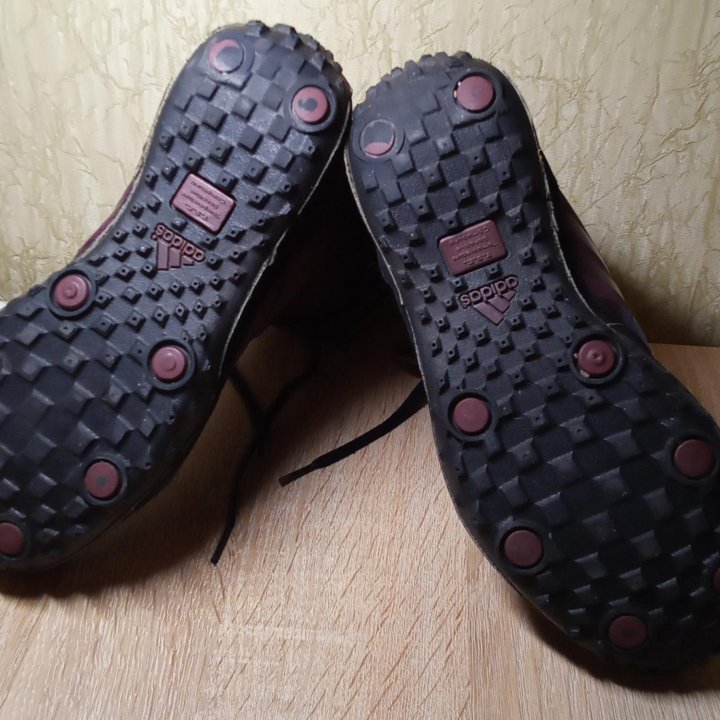 Ботинки Adidas ( зима )