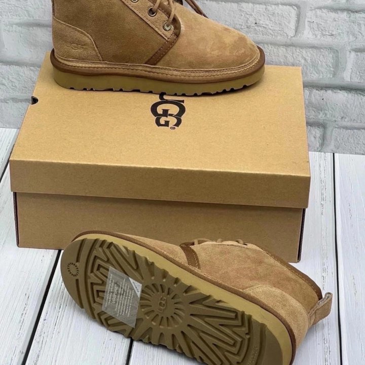 Натуральные ботинки UGG