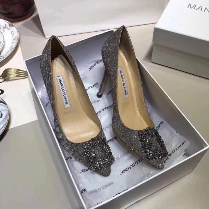Туфли Manolo Blahnik????
