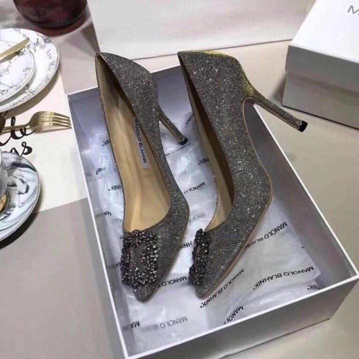 Туфли Manolo Blahnik????