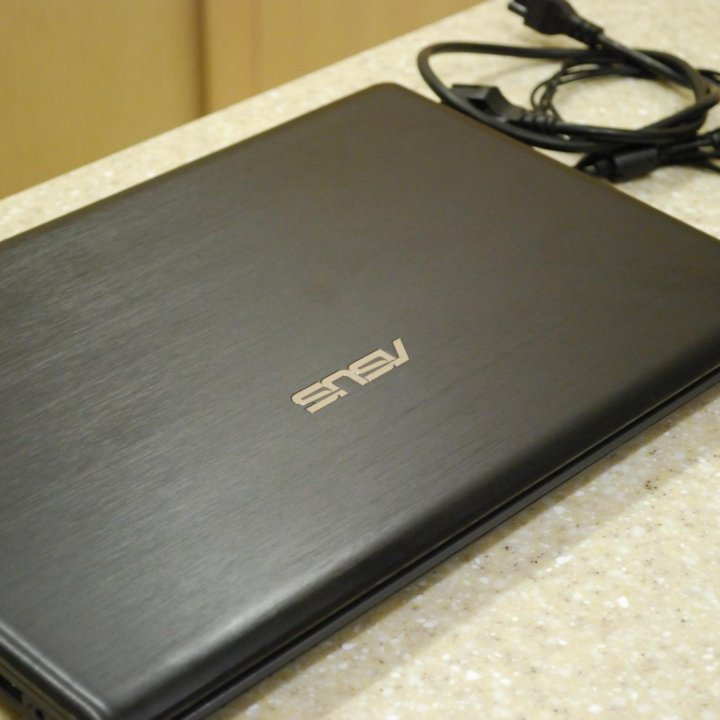 Ноутбук Asus F55VD (Core i3)