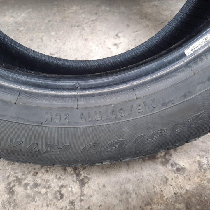 Pirelli 215/60/17, 2шт