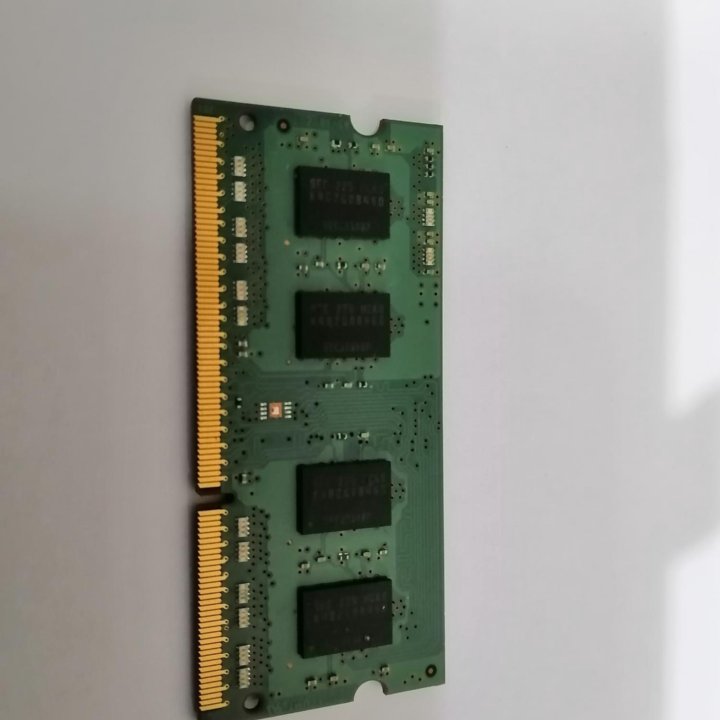 Оперативная память для ноутбука 2GB DDR3 1600Mhz