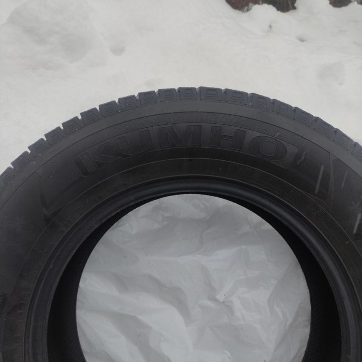 Зимняя резина KUMHO I'ZEN kw 31