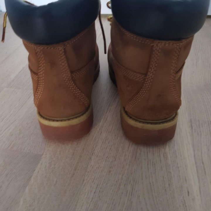 Зимние ботинки