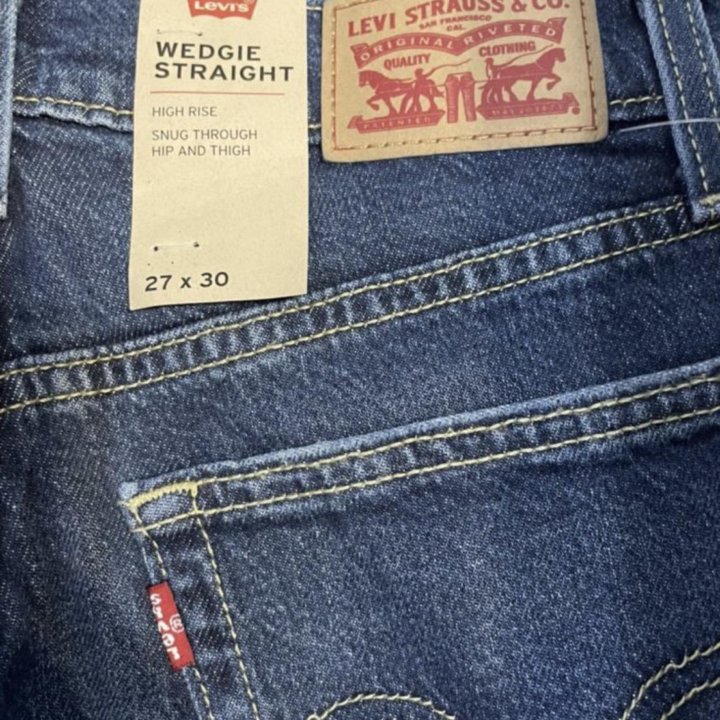 Женские джинсы Levi’s