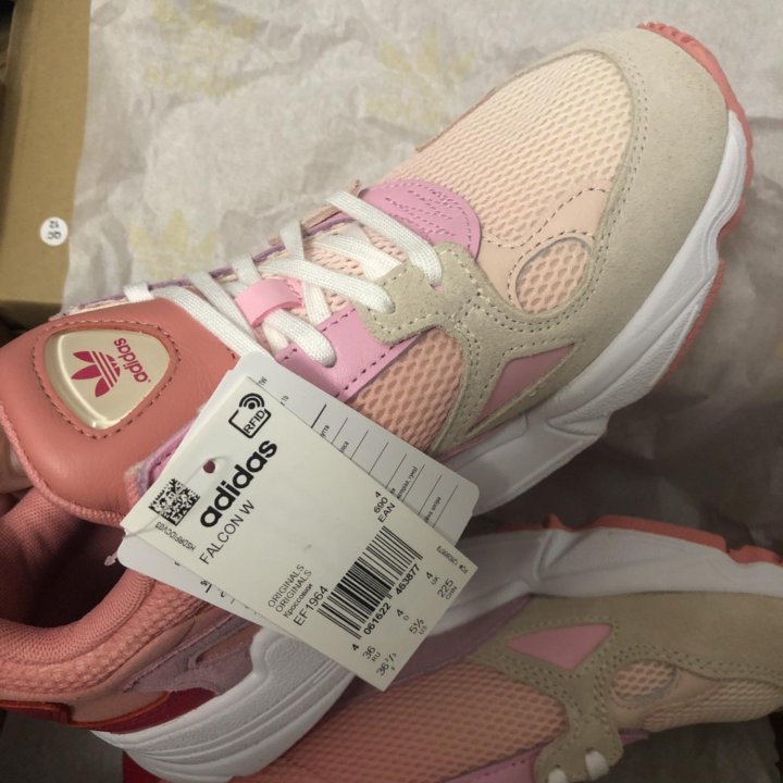 Кроссовки adidas оригинал