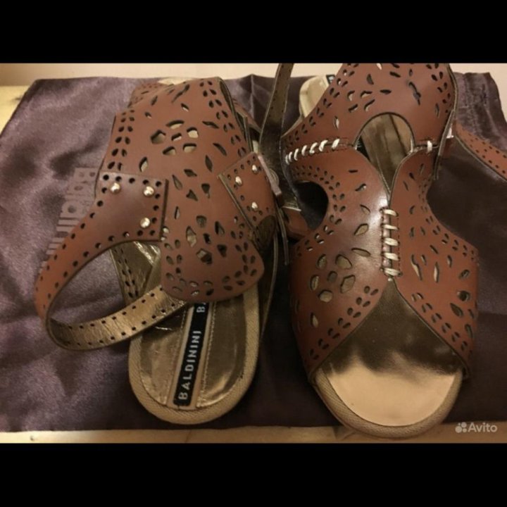 Босоножки оригинал